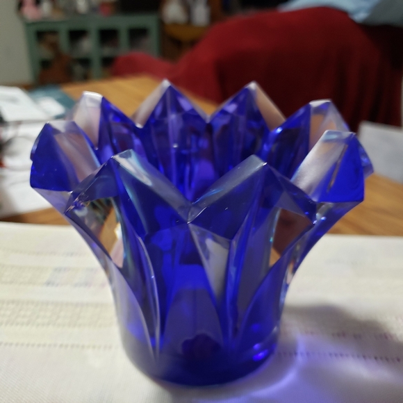 Cobalt Blue Vase - Picture 2 of 8